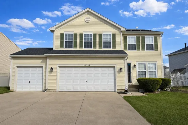 $399,900 | 25355 Shannon Drive, Manhattan, IL 60442