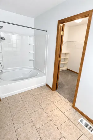 $399,900 | 25355 Shannon Drive, Manhattan, IL 60442