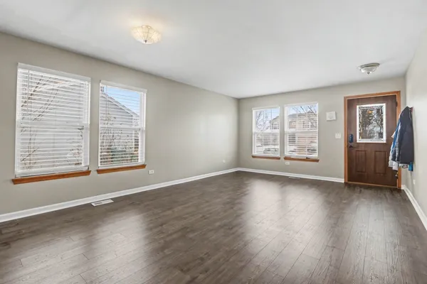 $399,900 | 25355 Shannon Drive, Manhattan, IL 60442