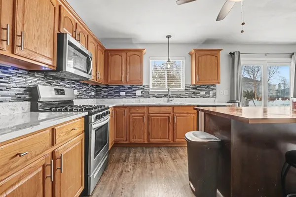 $399,900 | 25355 Shannon Drive, Manhattan, IL 60442
