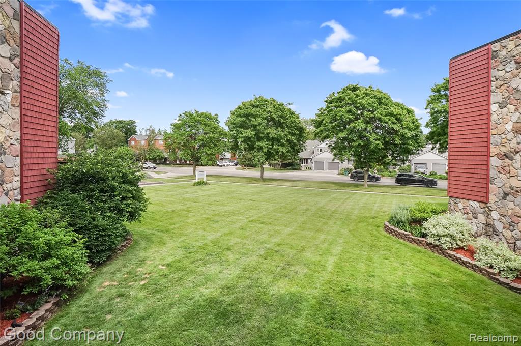 4345 Crooks Road, Unit 24 Royal Oak, MI 48073 - Photo 3 of 18