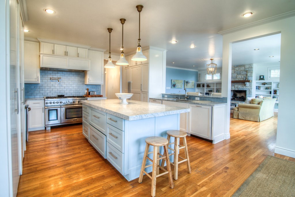 267 North Commons Ford Road Austin, TX 78733 - Photo 1 of 1