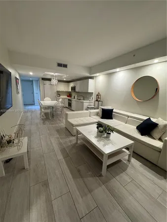 $4,000 | 55 Southwest 9th Street, Unit 1204, Miami, FL 33130