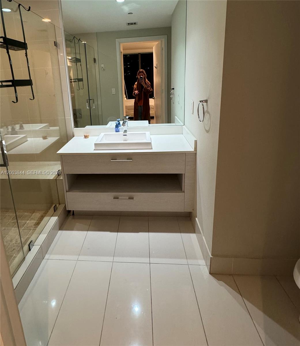 55 Southwest 9th Street, Unit 1204 Miami, FL 33130 - Photo 2 of 9