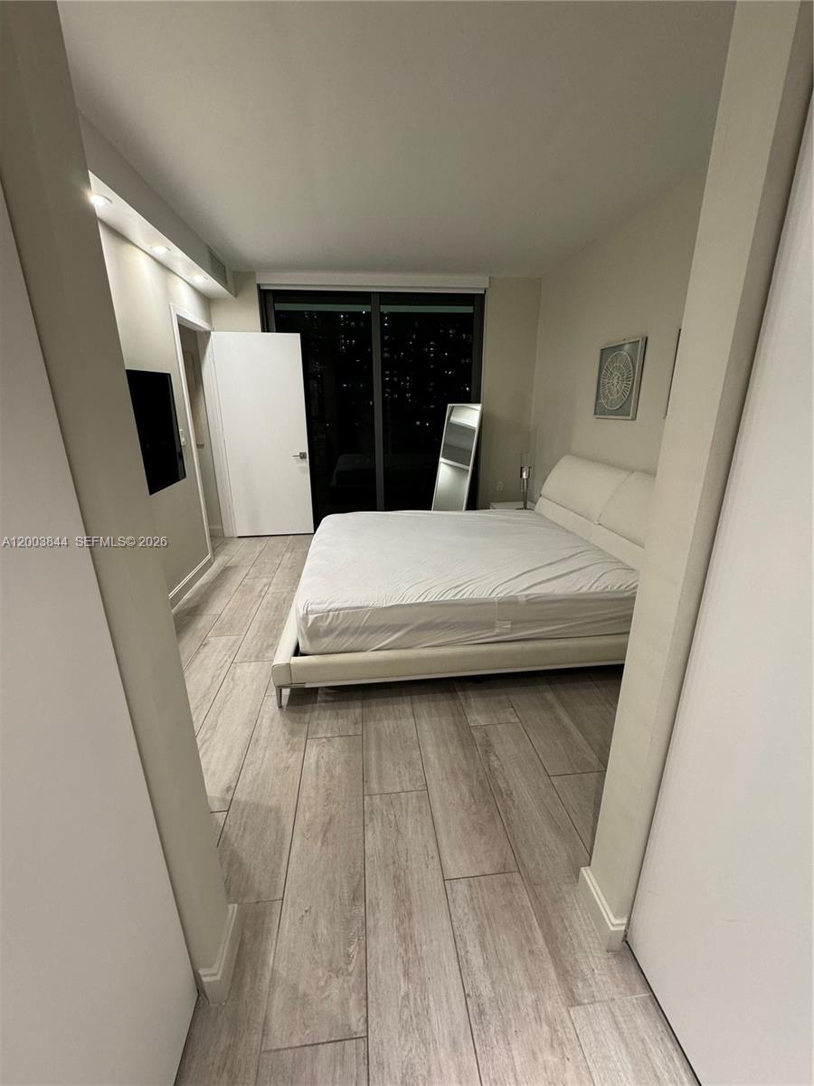 55 Southwest 9th Street, Unit 1204 Miami, FL 33130 - Photo 3 of 9