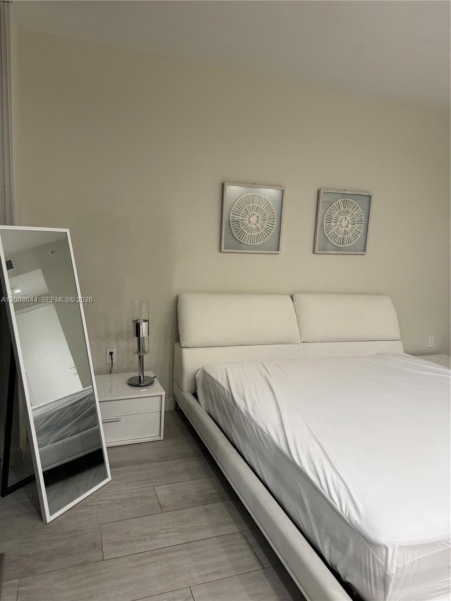 55 Southwest 9th Street, Unit 1204 Miami, FL 33130 - Photo 4 of 9