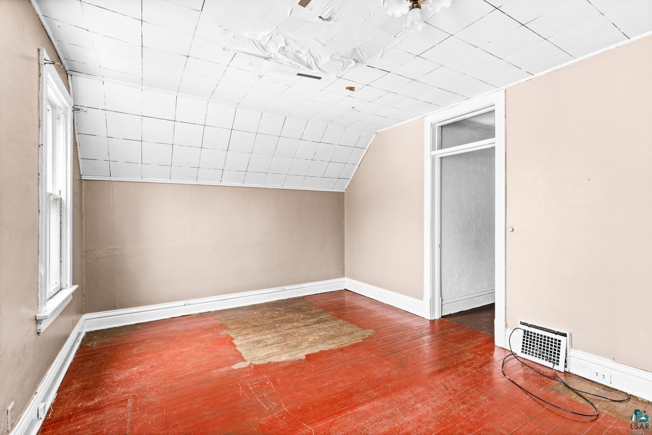 155 West Myrtle Street Duluth, MN 55811 - Photo 15 of 20