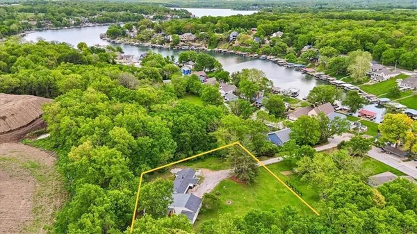 $595,000 | 28 Tla Lake Shore Drive, Lake Lotawana, MO 64086