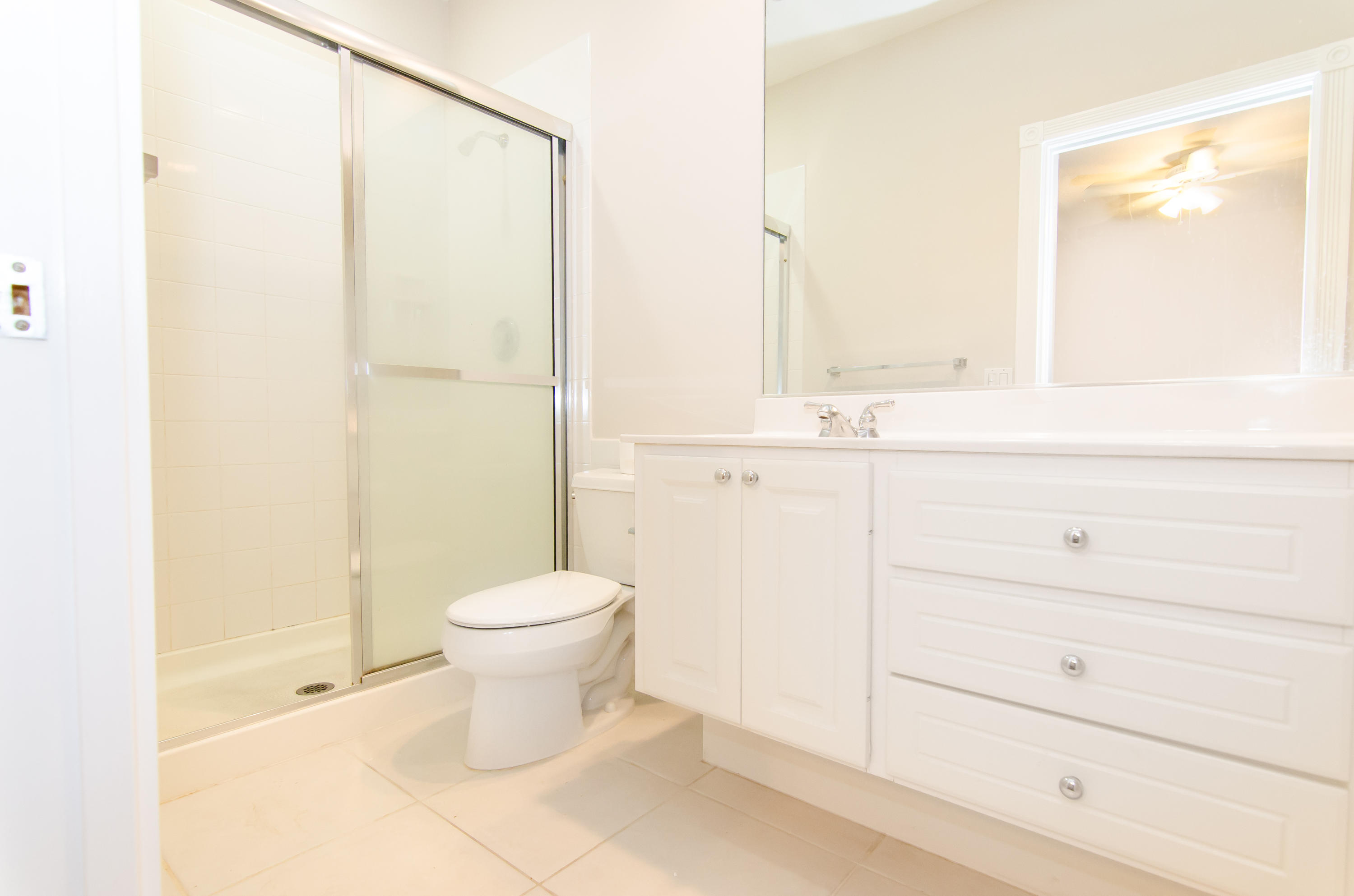 3192 West Community Drive Jupiter, FL 33458 - Photo 20 of 36 Master Bathroom
