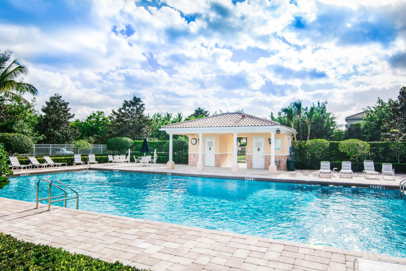 3192 West Community Drive Jupiter, FL 33458 - Photo 32 of 36 COMMUNITY POOL.