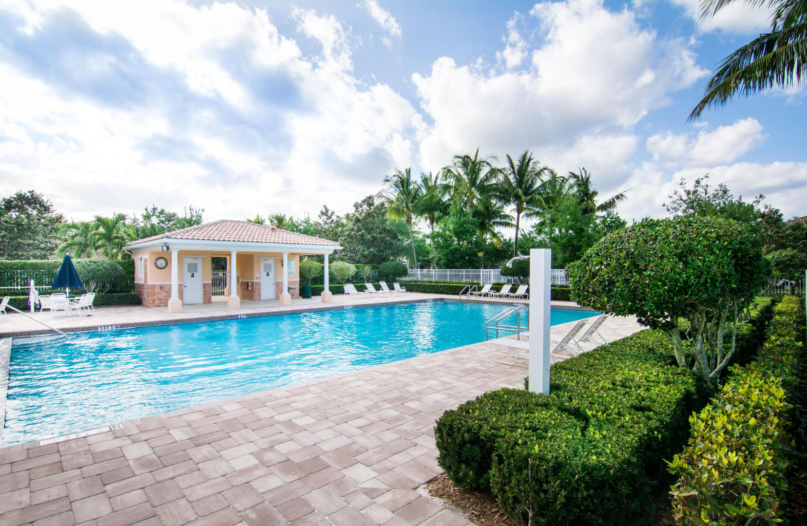 3192 West Community Drive Jupiter, FL 33458 - Photo 33 of 36 COMMUNITY POOL