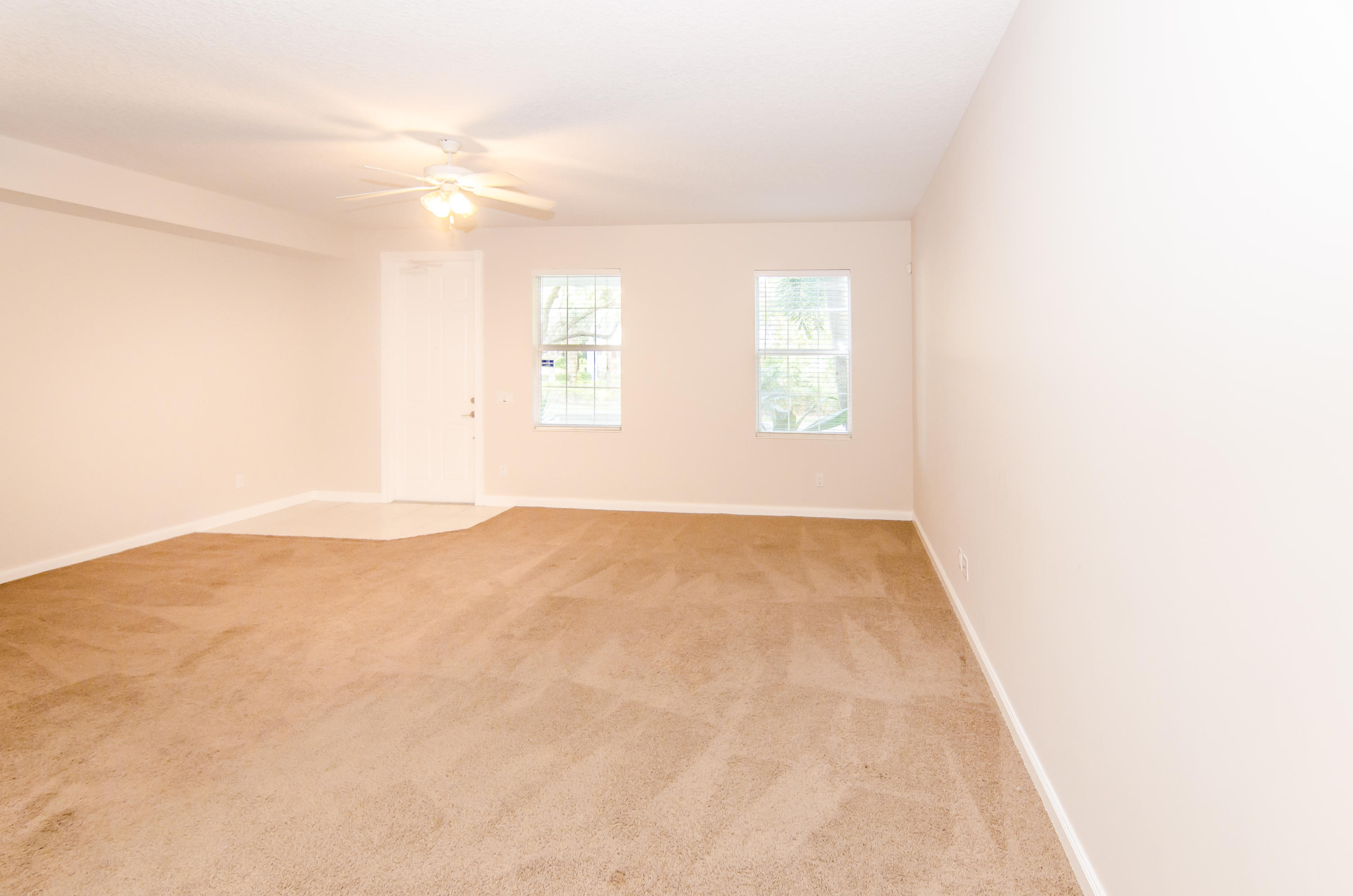 3192 West Community Drive Jupiter, FL 33458 - Photo 5 of 36 Family Room