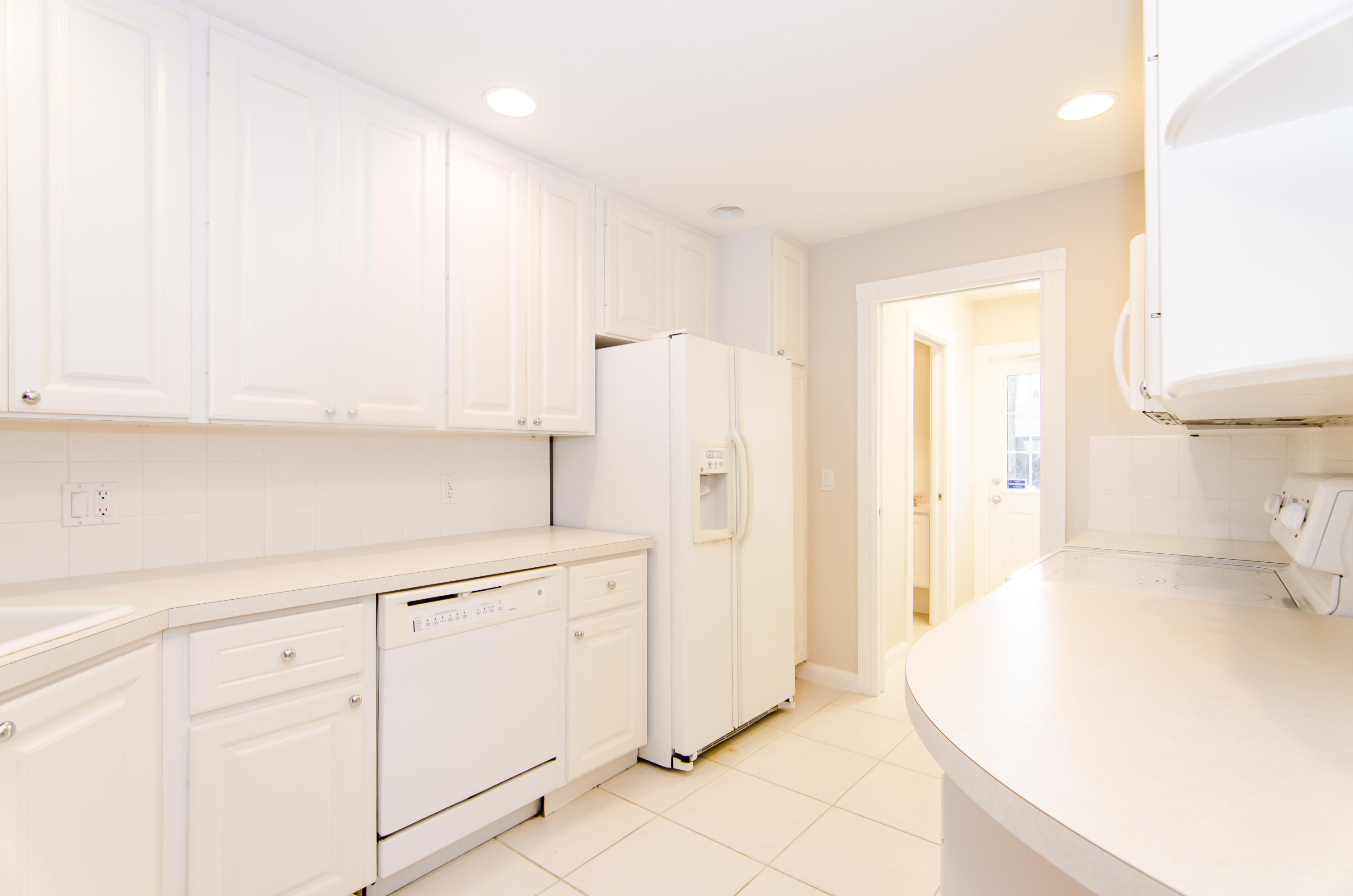 3192 West Community Drive Jupiter, FL 33458 - Photo 9 of 36 Kitchen