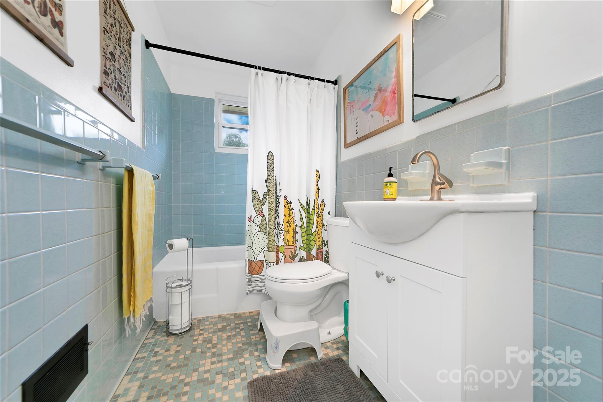 128 Allison Road Brevard, NC 28712 - Photo 25 of 39 Gallery Image 25
