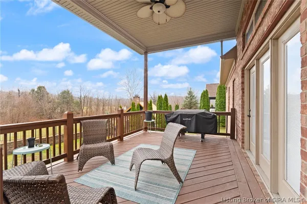 $720,000 | 2024 Vincennes Place, Floyds Knobs, IN 47119