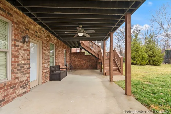 $720,000 | 2024 Vincennes Place, Floyds Knobs, IN 47119