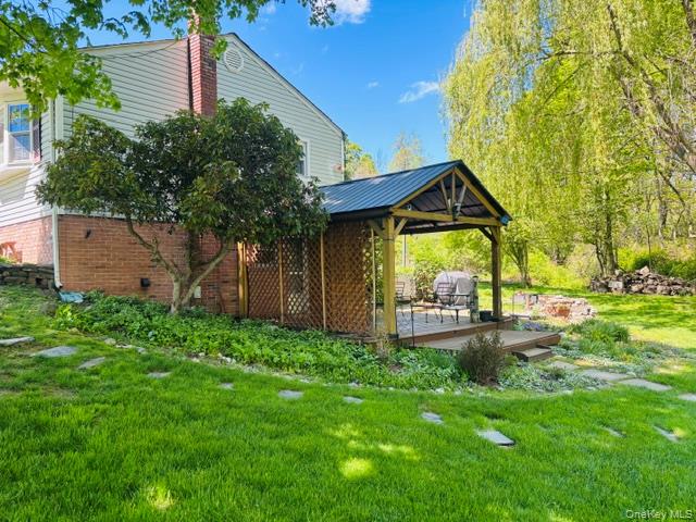 211 Sigler Road Pine Plains, NY 12567 - Photo 4 of 23