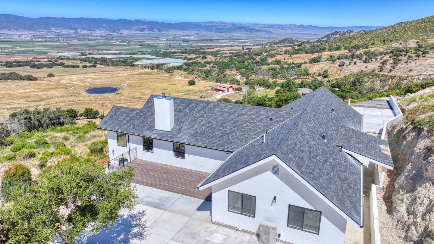 228 Pine Canyon Road Salinas, CA 93908 - Photo 4 of 67