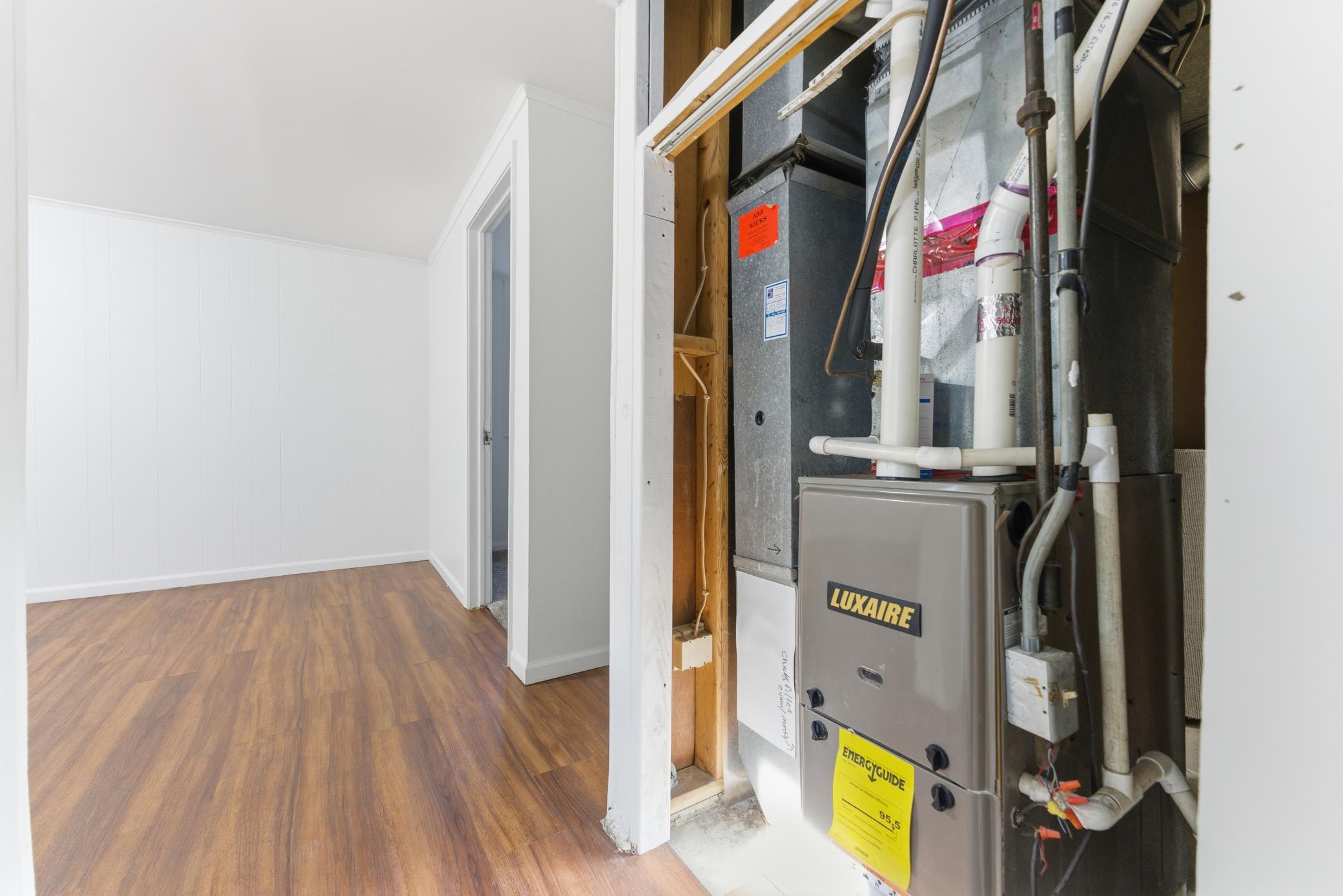 960 43 1/2 Avenue Northeast Columbia Heights, MN 55421 - Photo 18 of 28