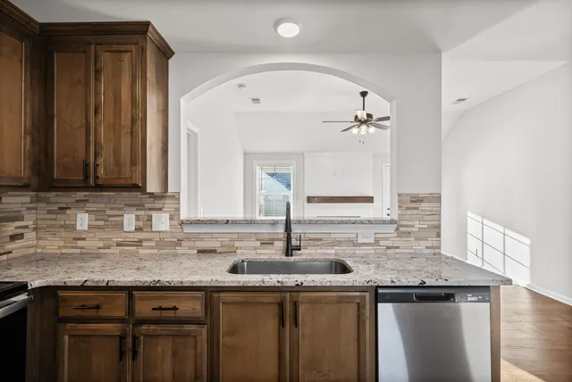 $1,700 | 1514 Fredrick Drive, Clarksville, TN 37042