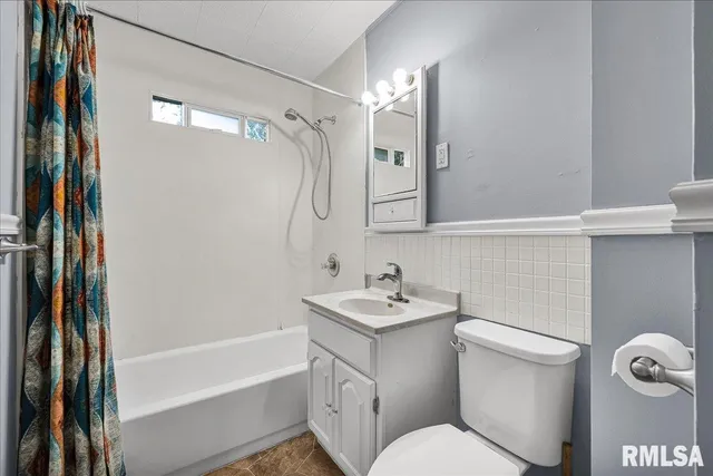 $90,000 | 1165 Jefferson Street, Galesburg, IL 61401