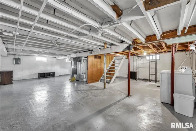 $90,000 | 1165 Jefferson Street, Galesburg, IL 61401