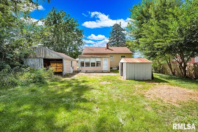 $90,000 | 1165 Jefferson Street, Galesburg, IL 61401