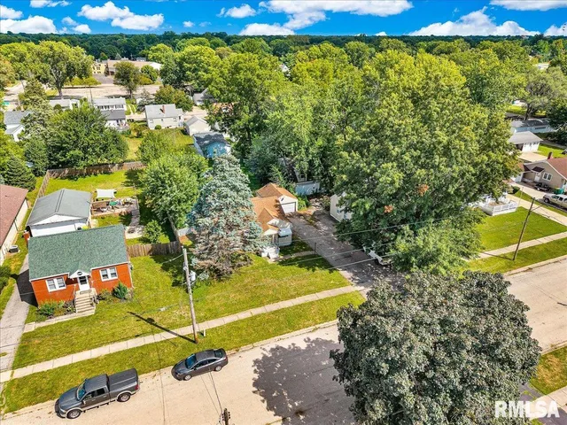 $90,000 | 1165 Jefferson Street, Galesburg, IL 61401