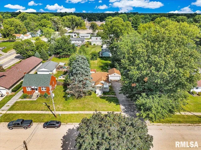 $90,000 | 1165 Jefferson Street, Galesburg, IL 61401