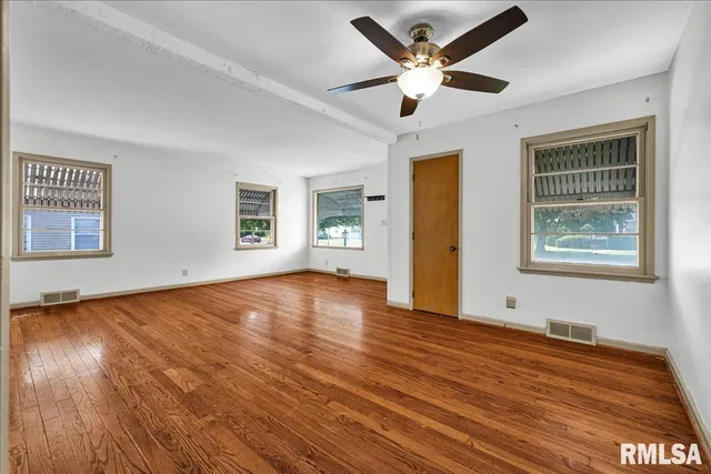 $90,000 | 1165 Jefferson Street, Galesburg, IL 61401