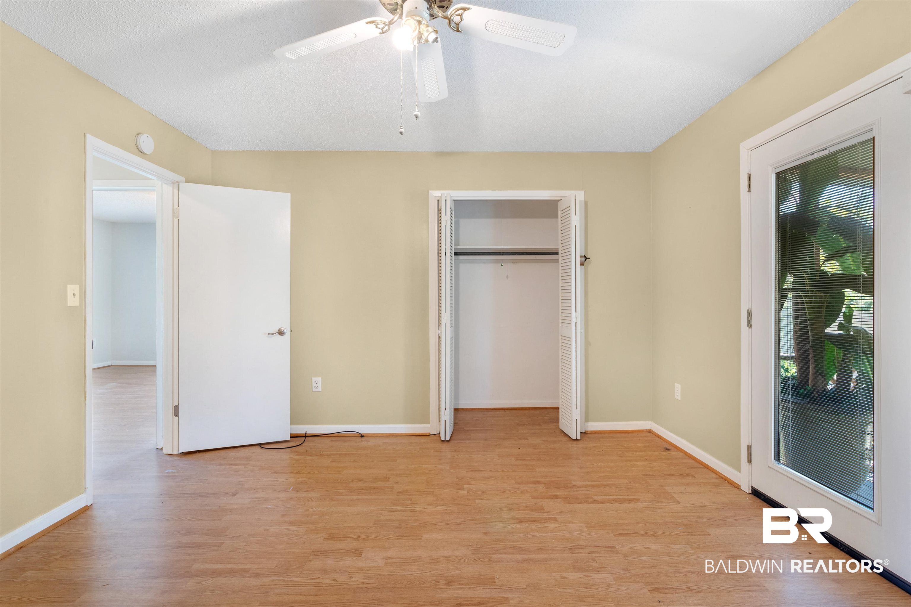 16162 Highway 98 Foley, AL 36535 - Photo 39 of 43 Guest room
