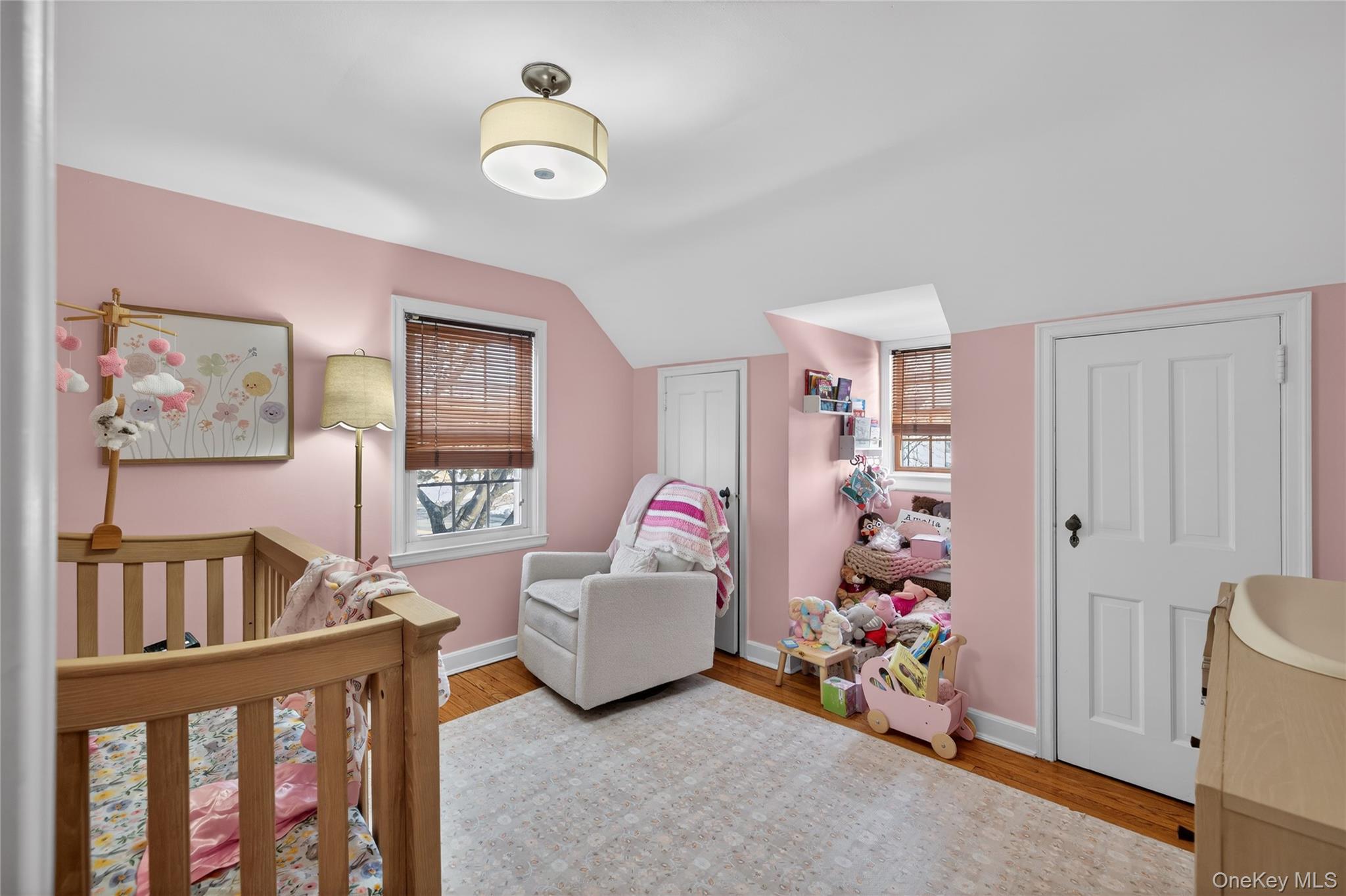 29 Babylon Turnpike Merrick, NY 11566 - Photo 21 of 28