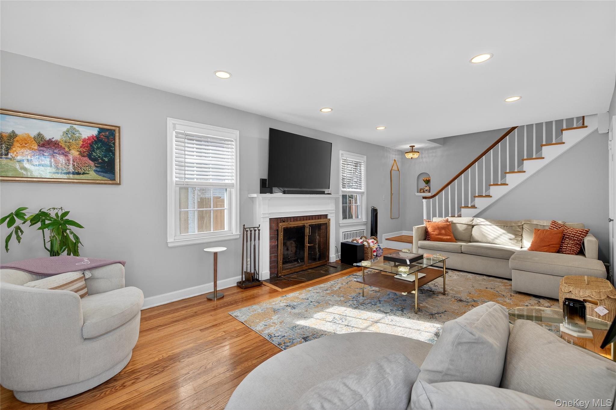 29 Babylon Turnpike Merrick, NY 11566 - Photo 4 of 28