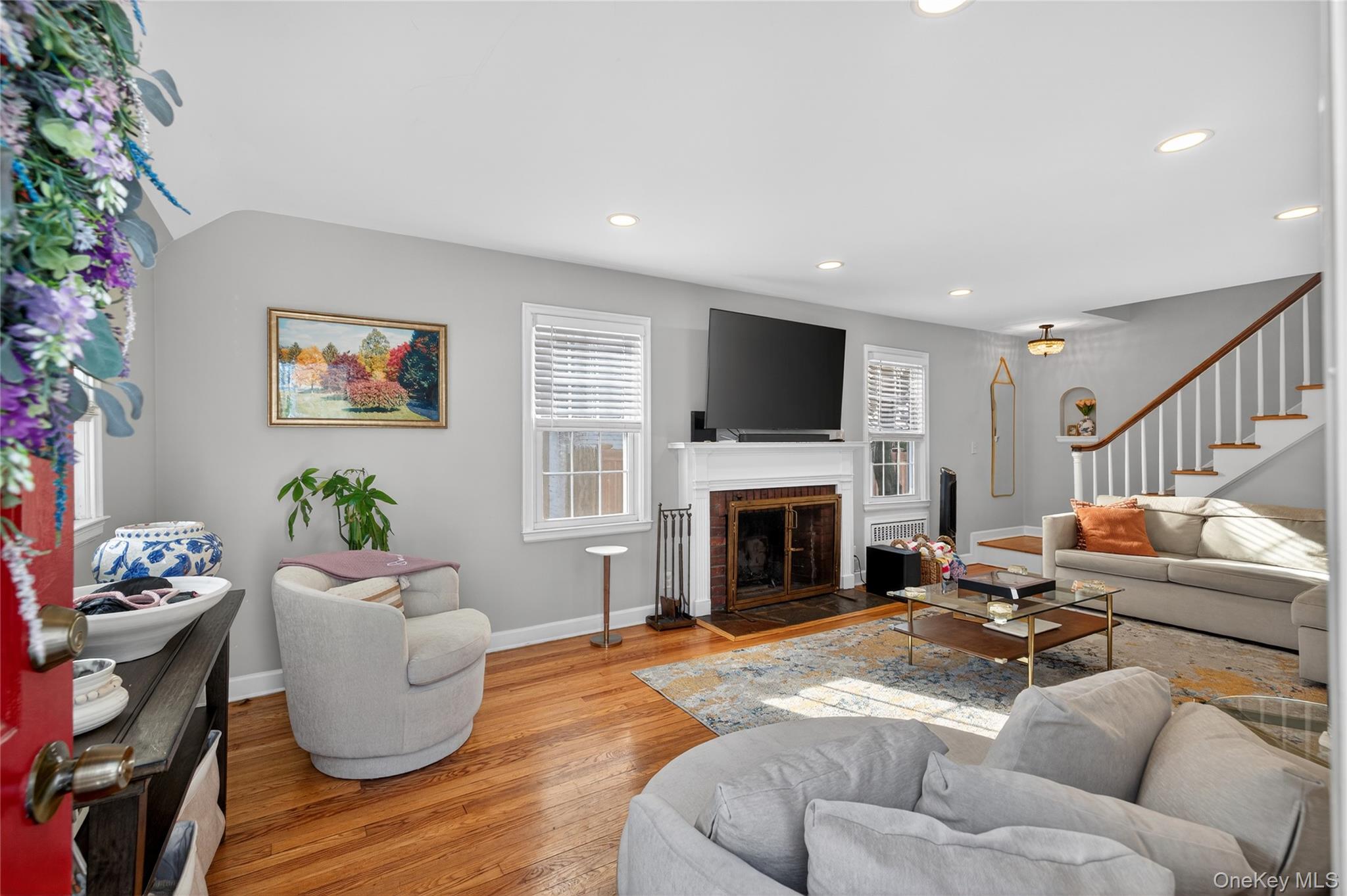 29 Babylon Turnpike Merrick, NY 11566 - Photo 10 of 28