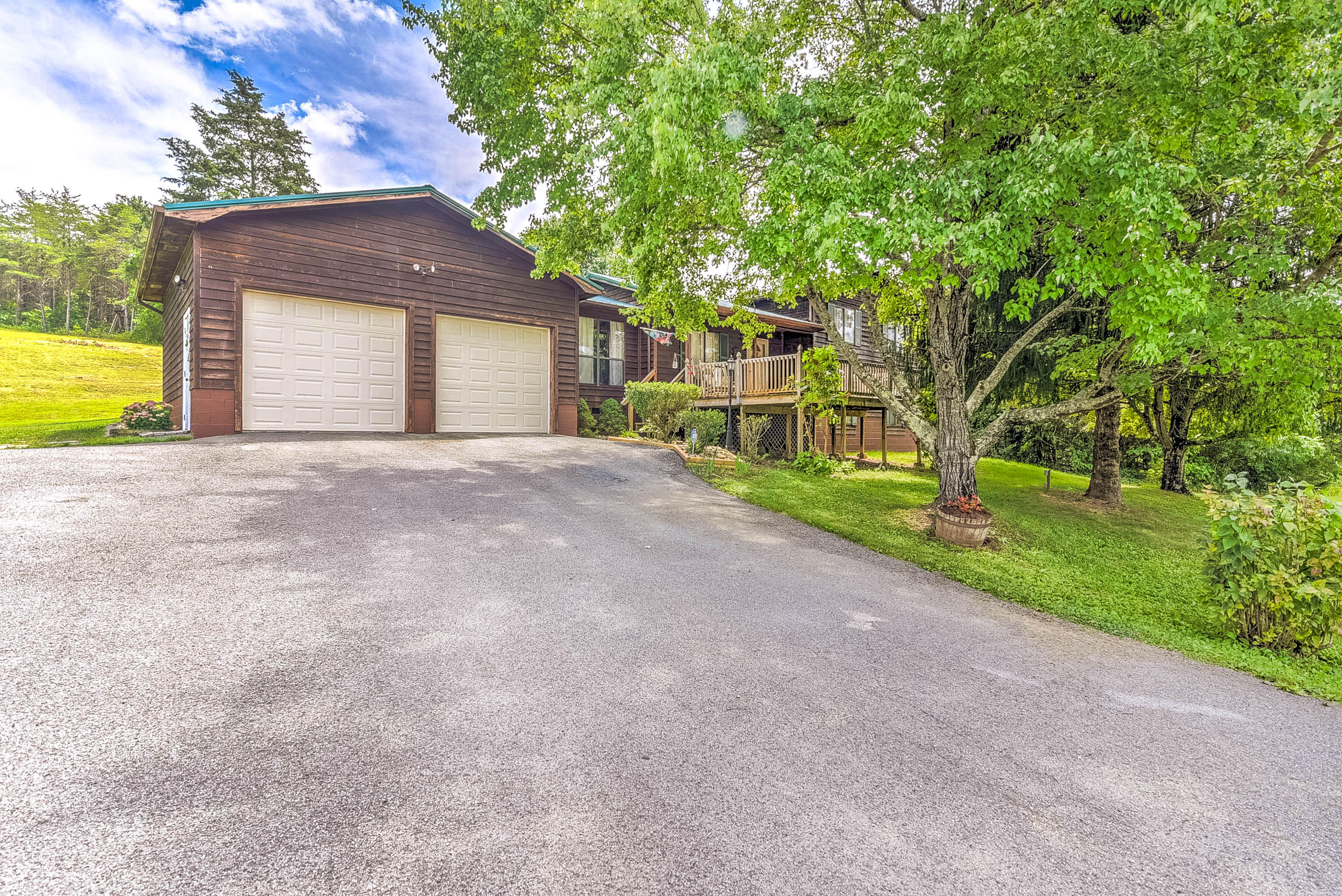 1621 Hickory Valley Road Maynardville, TN 37807 - Photo 1 of 37 1
