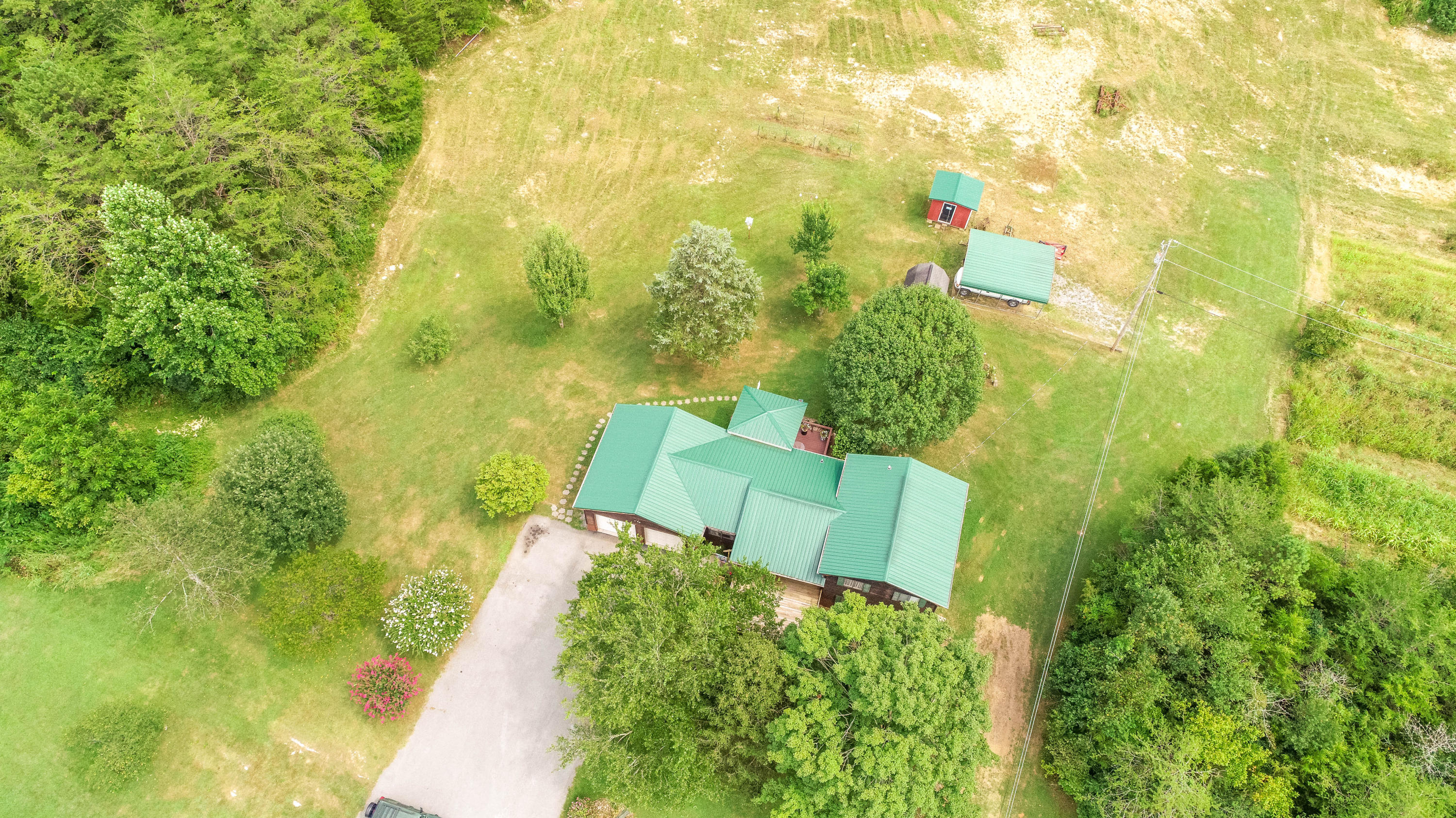 1621 Hickory Valley Road Maynardville, TN 37807 - Photo 2 of 37 34