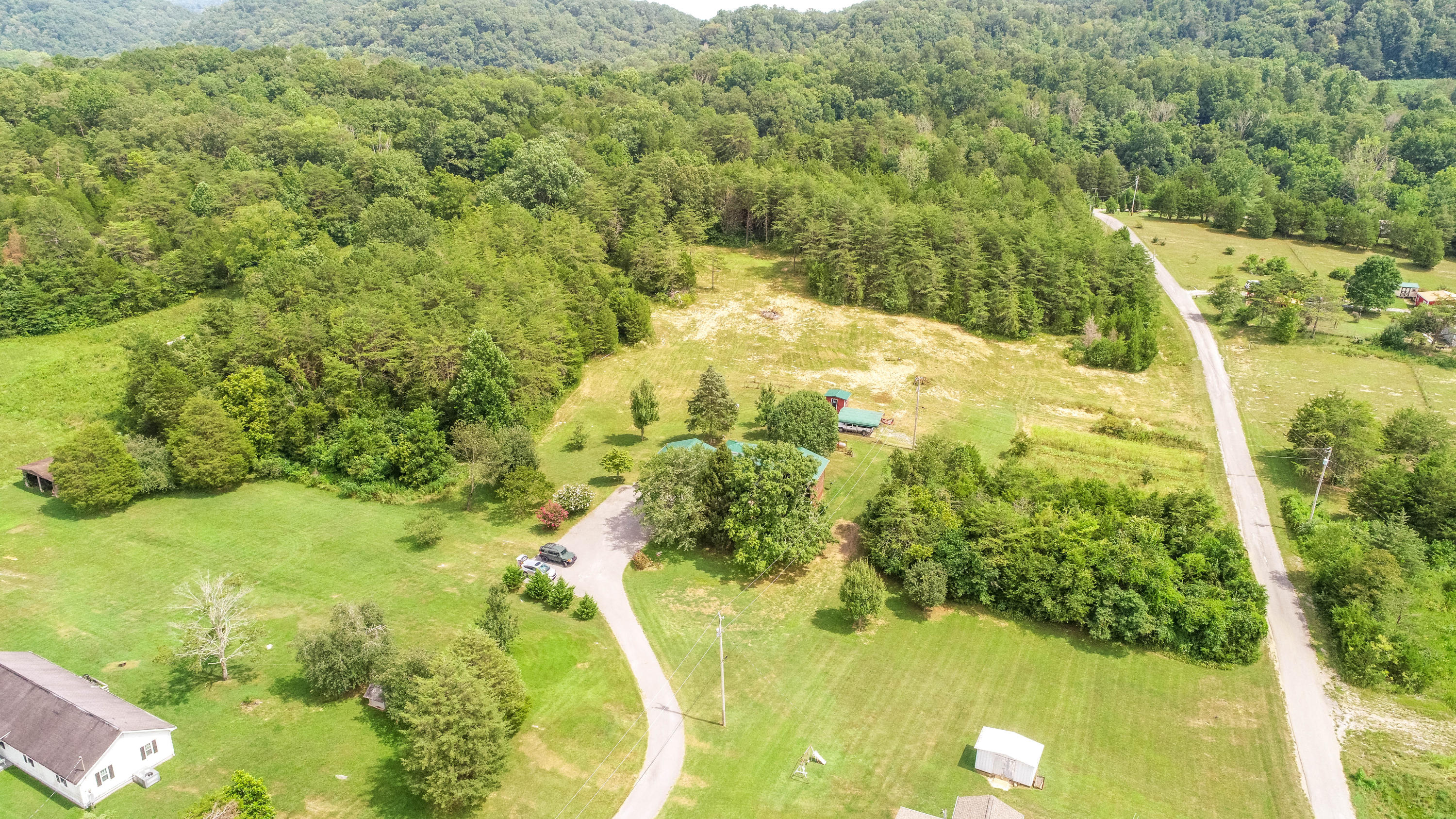 1621 Hickory Valley Road Maynardville, TN 37807 - Photo 35 of 37 36