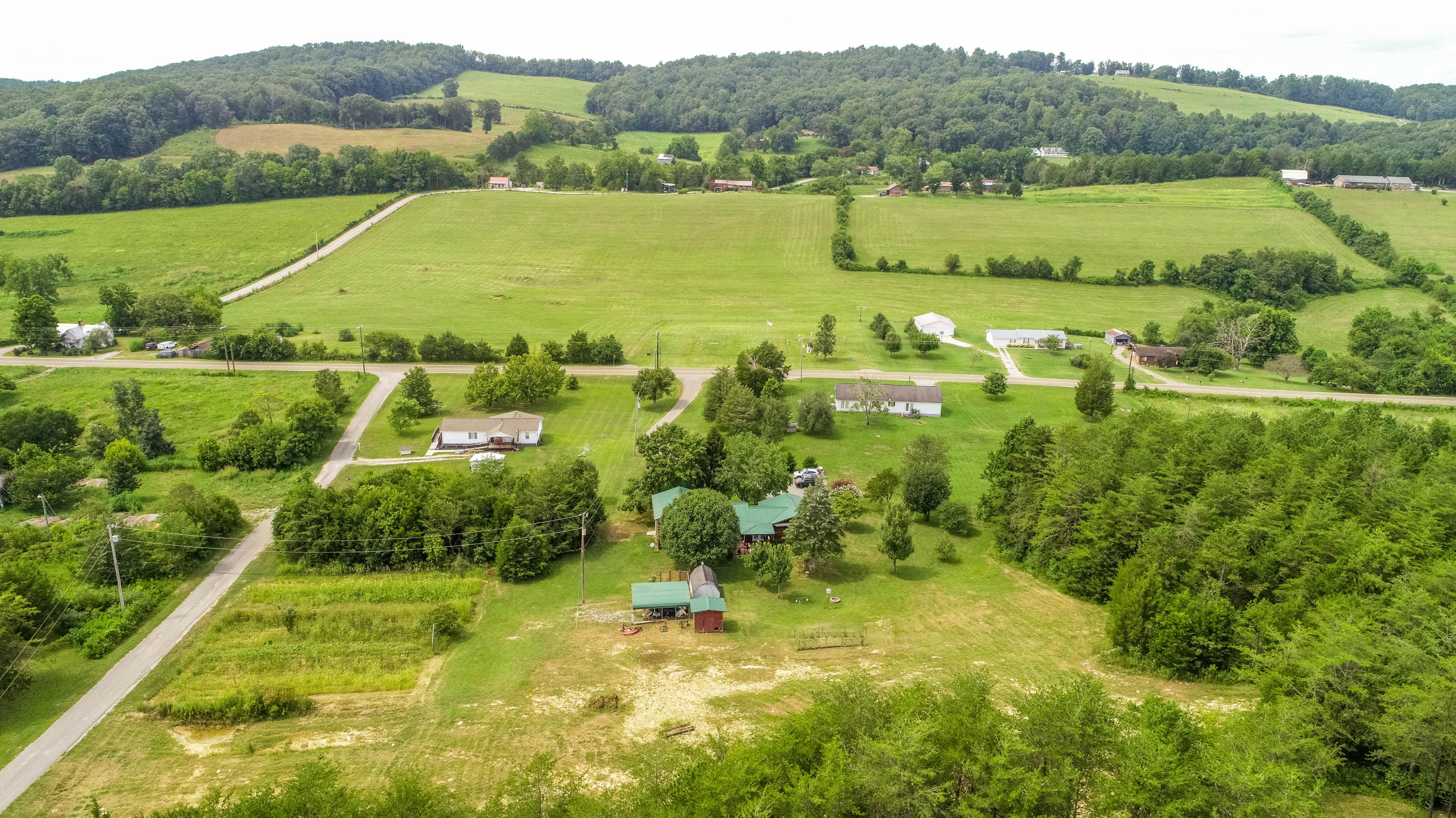 1621 Hickory Valley Road Maynardville, TN 37807 - Photo 37 of 37 38