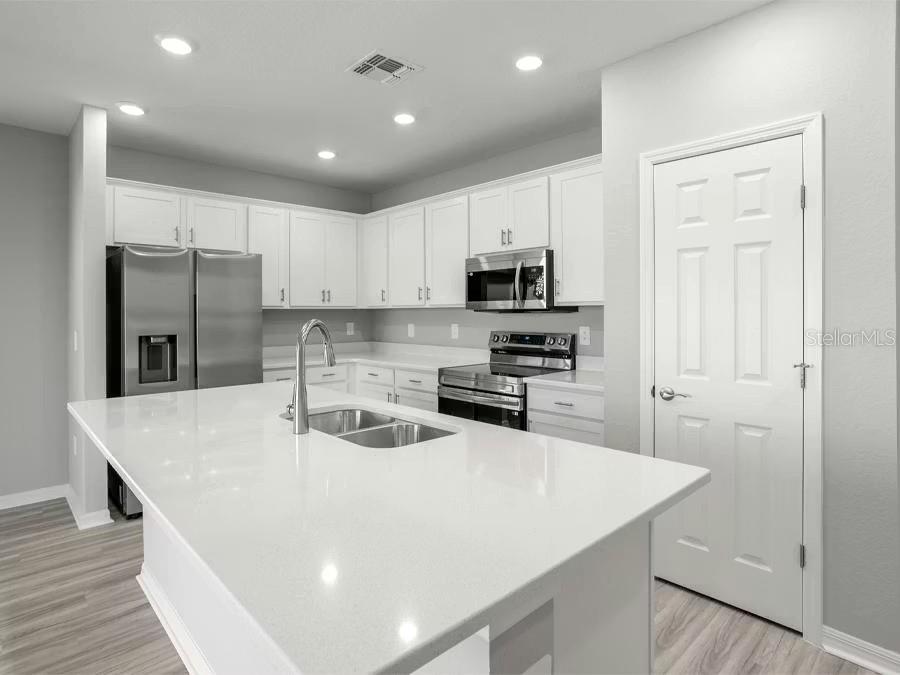 5121 Sylas Jax Avenue Winter Haven, FL 33884 - Photo 6 of 13