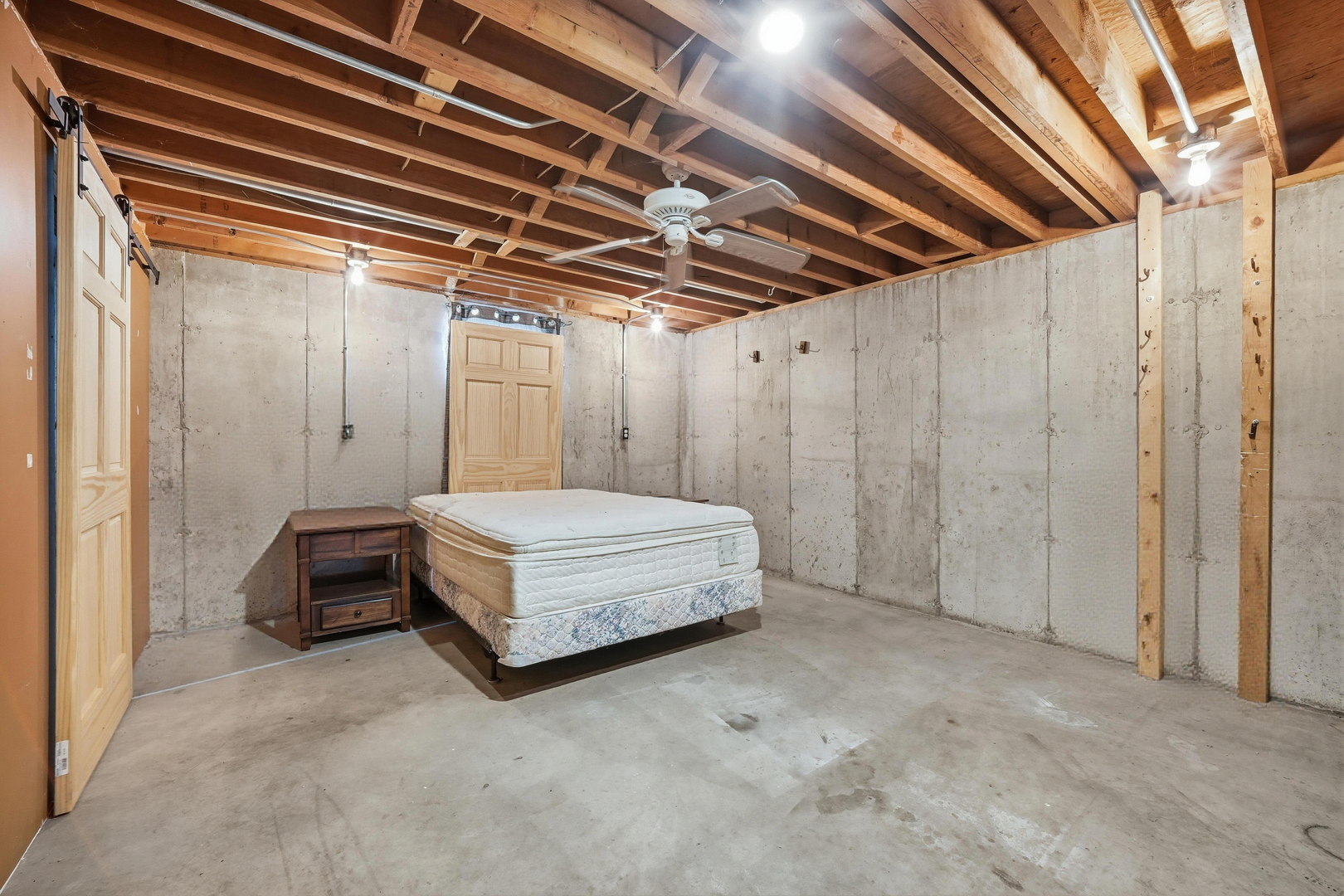 9807 North Leaf River Road Leaf River, IL 61047 - Photo 25 of 38 a spacious bedroom with a bed and a shower