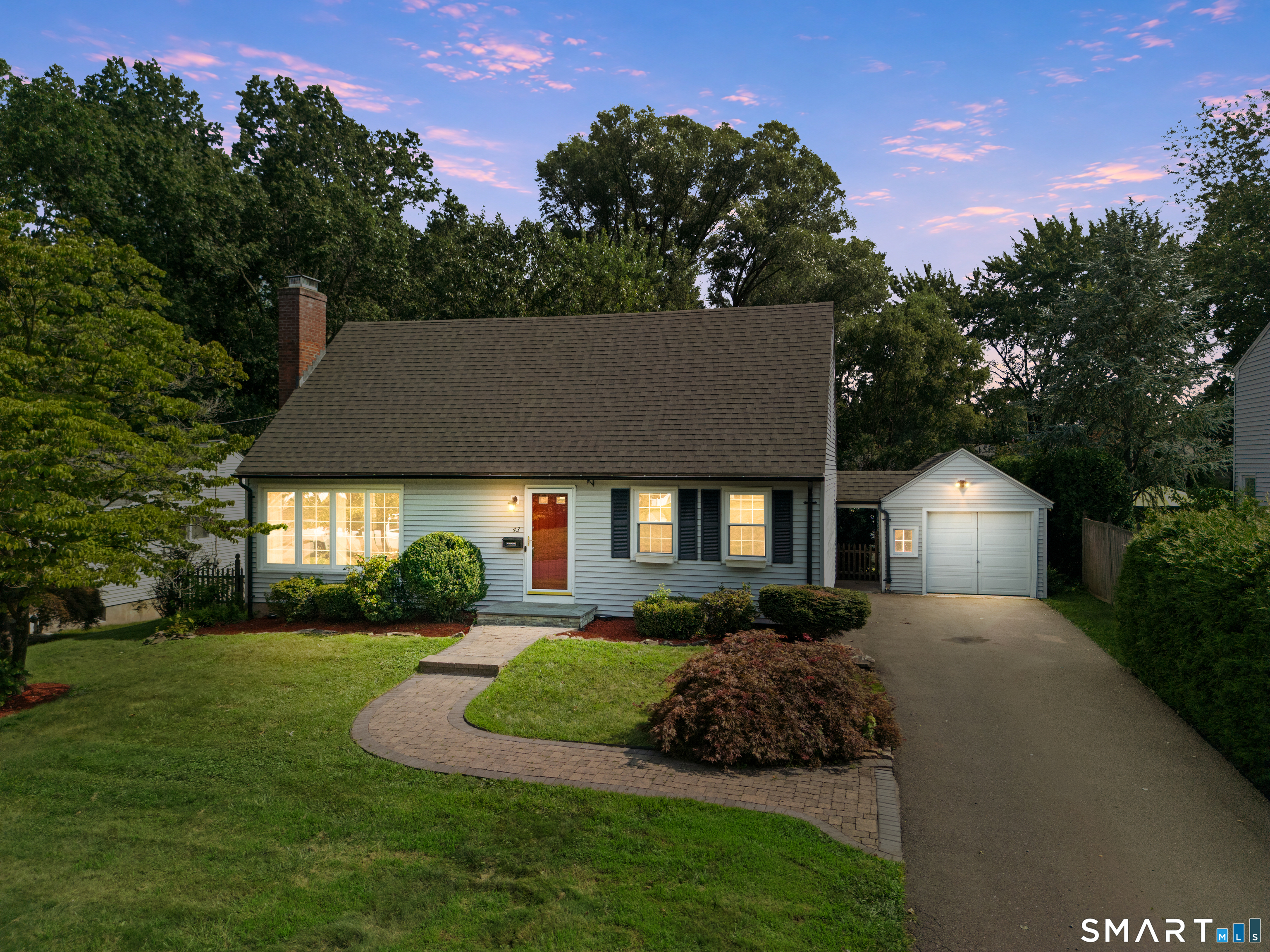 43 Sunset Road Newington, CT 06111 - Photo 1 of 27 Gallery Image 1