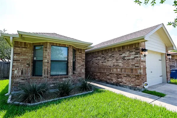 $1,795 | 2657 Camargo Drive, Corpus Christi, TX 78415