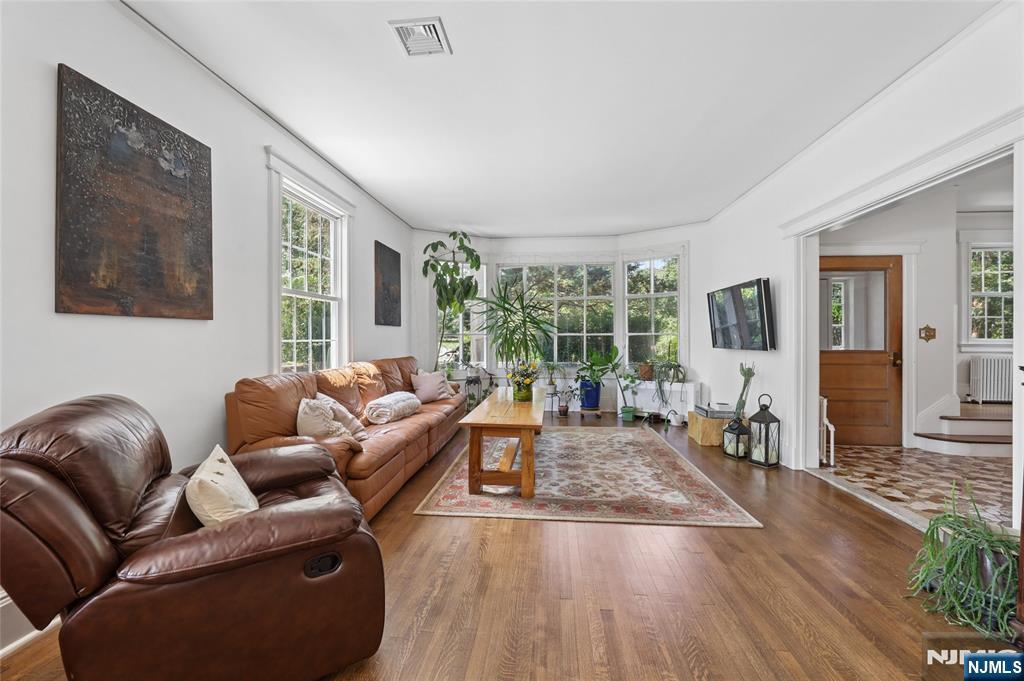 260 Knickerbocker Road Tenafly, NJ 07670 - Photo 10 of 24
