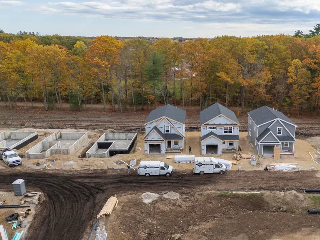 $544,000 | 5 Blaine Road, Unit 101, Saco, ME 04072