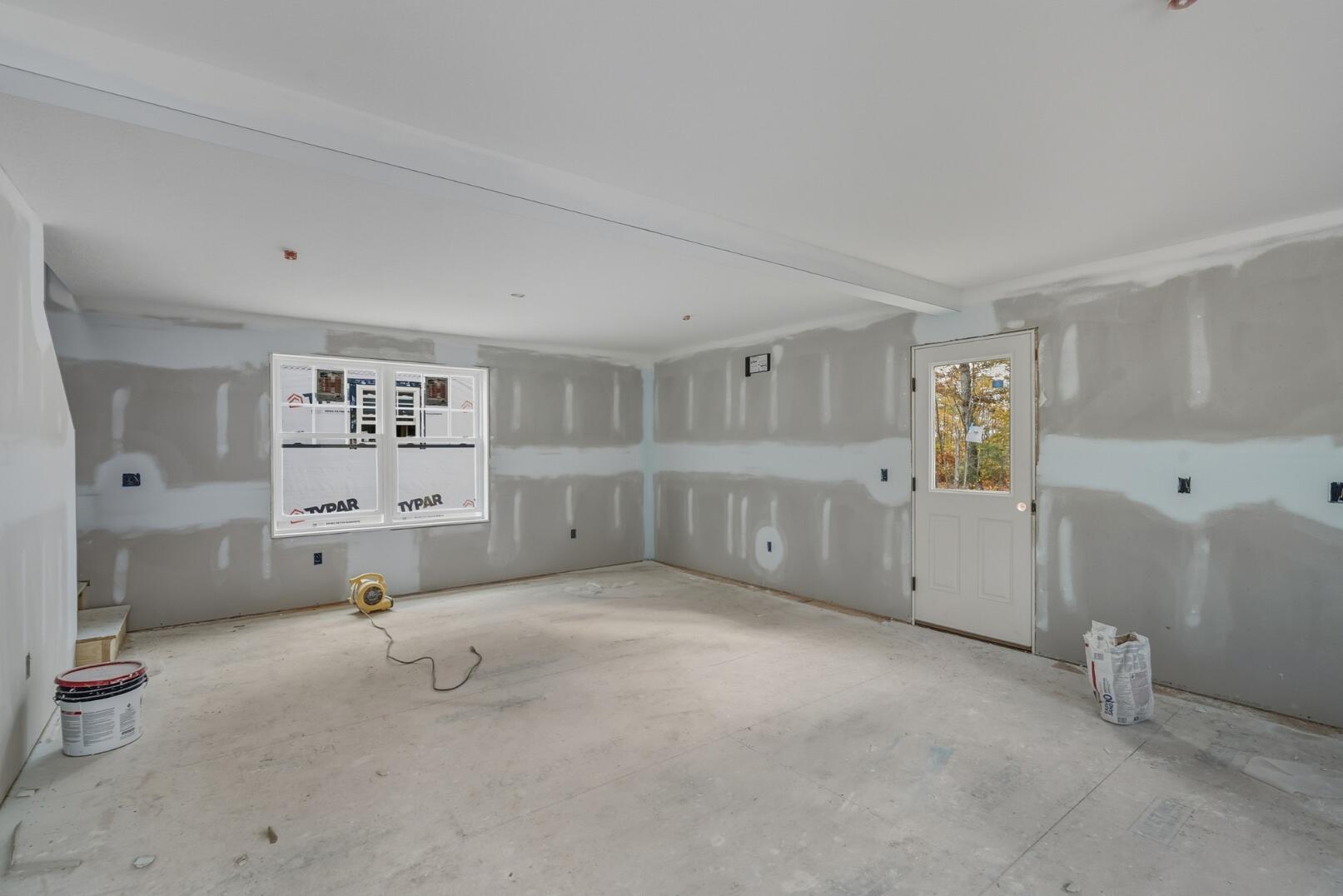 5 Blaine Road, Unit 101 Saco, ME 04072 - Photo 3 of 31 Living Area