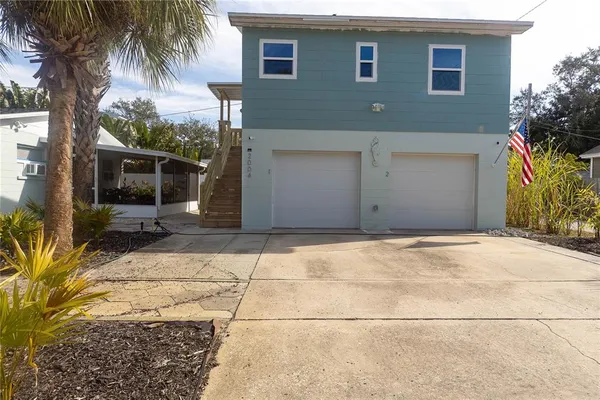 $2,300 | 2004 1st Street Southeast, St. Petersburg, FL 33705