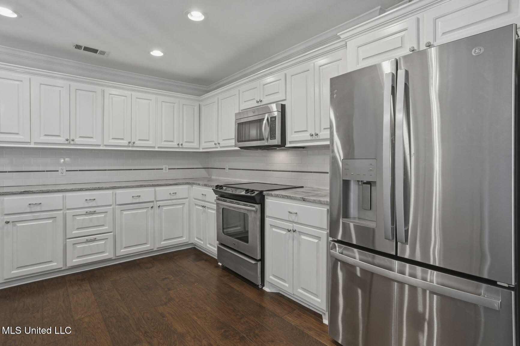 35 Eastbrooke Street Jackson, MS 39216 - Photo 13 of 31 35 Eastbrook-13