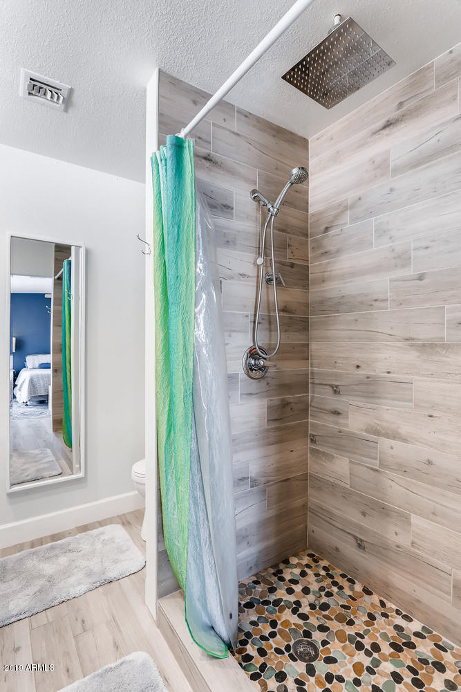 3826 East Bloomfield Road Phoenix, AZ 85032 - Photo 24 of 43 Master Shower