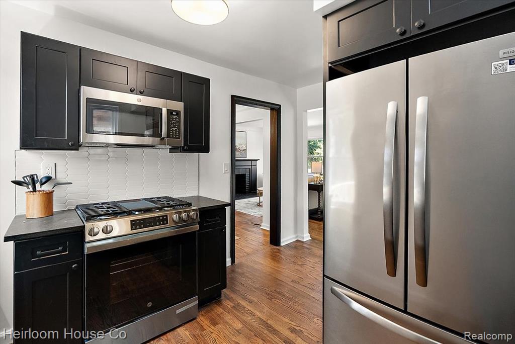 3945 Devonshire Road Detroit, MI 48224 - Photo 5 of 30 Gallery Image 5