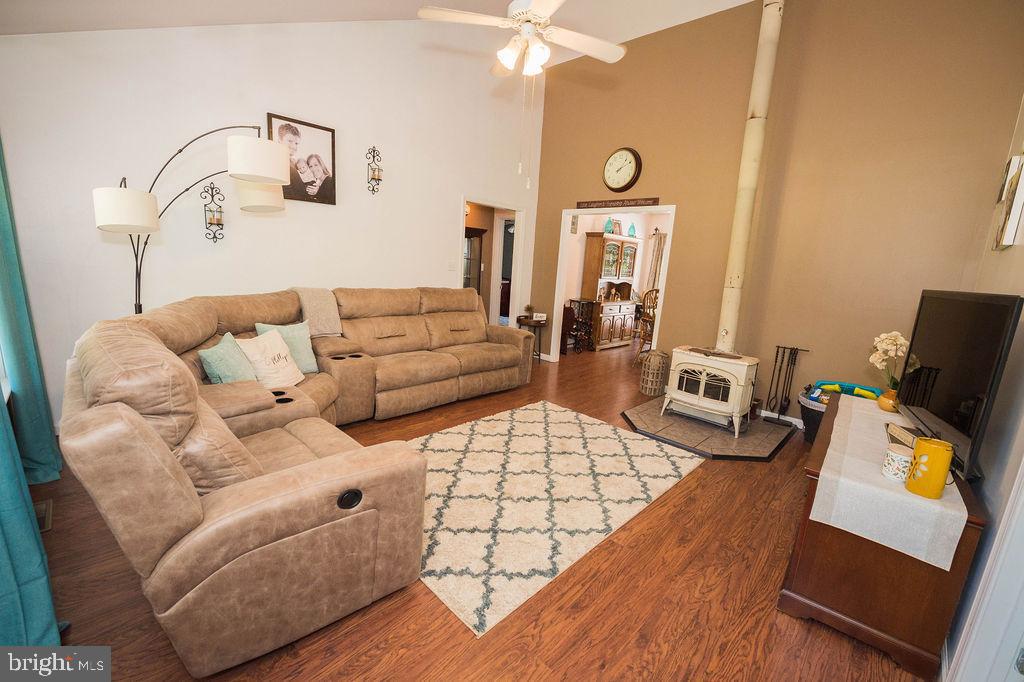 4108 Red House Road Snow Hill, MD 21863 - Photo 3 of 100 Gallery Image 3